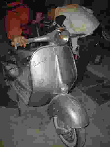 Voir l'image Vespa_Faugeres09.jpg en taille relle
