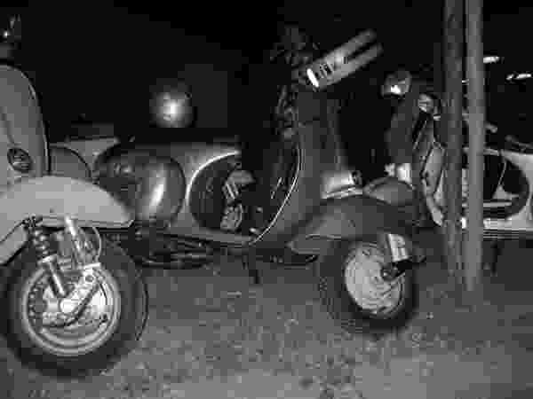 Voir l'image Vespa_muguet_Riquets_012.jpg en taille relle